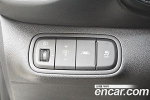 Hyundai Venue 1.6 Flux 2020 года из Южной Кореи