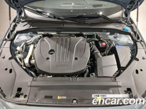 Volvo V90 B5 ULTIMATE AWD 2023 года из Южной Кореи