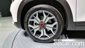 Kia Seltos Бензин 1.6 Turbo 2WD 2022 года из Южной Кореи