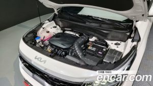 Kia Seltos Бензин 1.6 Turbo 2WD 2022 года из Южной Кореи