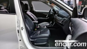 Kia Seltos Бензин 1.6 Turbo 2WD 2022 года из Южной Кореи