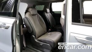 Kia Carnival HEV 9-Seater Noblesse 2024 года из Южной Кореи