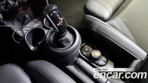 Mini Cooper DEFAULT 2020 года из Южной Кореи