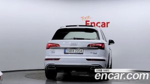 Audi Q5 45 TFSI 4WD Premium 2021 года из Южной Кореи