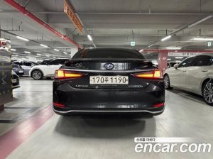 Lexus ES Executive 2021 года из Южной Кореи