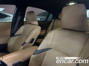Lexus ES Executive 2021 года из Южной Кореи