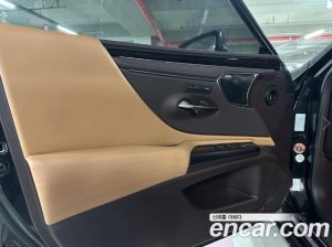 Lexus ES Executive 2021 года из Южной Кореи