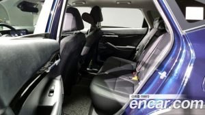 Kia Seltos Бензин 1.6 Turbo 2WD 2023 года из Южной Кореи
