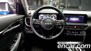 Kia Seltos Бензин 1.6 Turbo 2WD 2023 года из Южной Кореи