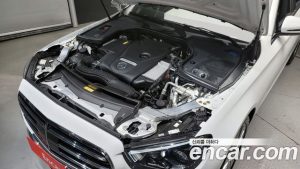 Mercedes-Benz E-Class E250 Exclusive 2021 года из Южной Кореи
