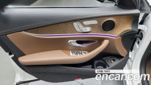 Mercedes-Benz E-Class E250 Exclusive 2021 года из Южной Кореи