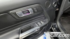 Ford Mustang Cabriolet 2020 года из Южной Кореи