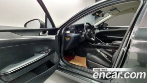 Kia K5 2.0 2020 года из Южной Кореи