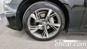 Audi A6 40 TDI 2020 года из Южной Кореи