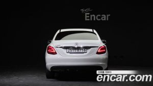Mercedes-Benz C-Class C200 2020 года из Южной Кореи
