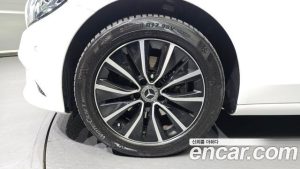 Mercedes-Benz C-Class C200 2020 года из Южной Кореи