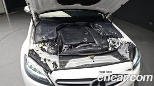 Mercedes-Benz C-Class C200 2020 года из Южной Кореи