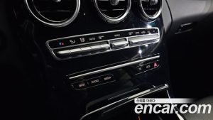 Mercedes-Benz C-Class C200 2020 года из Южной Кореи