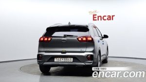 Kia Niro 1.6 HEV 2020 года из Южной Кореи