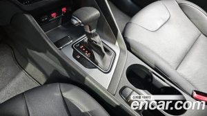 Kia Niro 1.6 HEV 2020 года из Южной Кореи