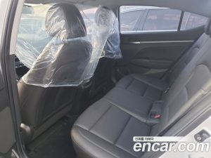 Hyundai AVANTE 1.6 2020 года из Южной Кореи