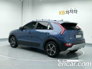 Kia Niro Prestige 2024 года из Южной Кореи