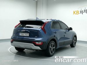 Kia Niro Prestige 2024 года из Южной Кореи