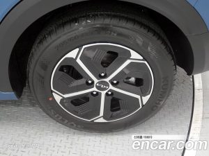 Kia Niro Prestige 2024 года из Южной Кореи