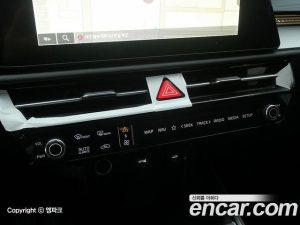 Kia Niro Prestige 2024 года из Южной Кореи