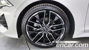Kia K5 1.6 Turbo 2020 года из Южной Кореи