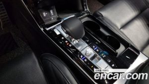 Kia K7 Signature 2021 года из Южной Кореи