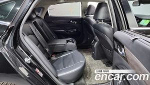Kia K7 Signature 2021 года из Южной Кореи