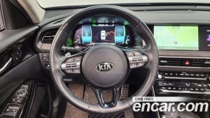 Kia K7 Signature 2021 года из Южной Кореи