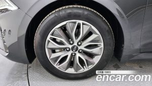 Kia K5 Signature 2020 года из Южной Кореи