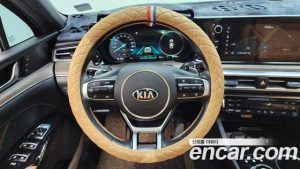 Kia K5 Signature 2020 года из Южной Кореи