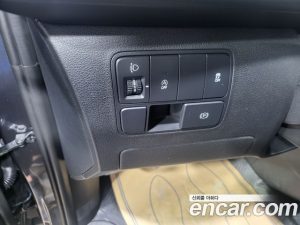 Hyundai Staria Wagon 5인승 2023 года из Южной Кореи