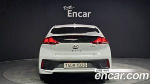 Hyundai Ioniq 1.6 HEV 2020 года из Южной Кореи
