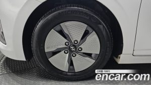 Hyundai Ioniq 1.6 HEV 2020 года из Южной Кореи