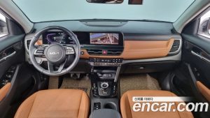 Kia Seltos Бензин 1.6 Turbo 2WD 2024 года из Южной Кореи