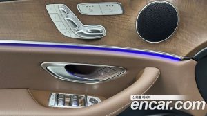 Mercedes-Benz E-Class E250 Exclusive 2021 года из Южной Кореи