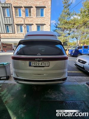 Kia Carnival Бензин 7-Seater HI-Limousine 2023 года из Южной Кореи