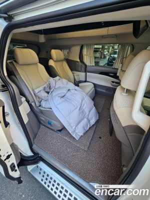 Kia Carnival Бензин 7-Seater HI-Limousine 2023 года из Южной Кореи