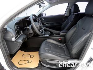 Hyundai AVANTE 1.6 2021 года из Южной Кореи