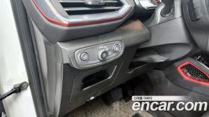 ChevroletGMDaewoo Trailblazer 1.3 Turbo 2WD 2022 года из Южной Кореи