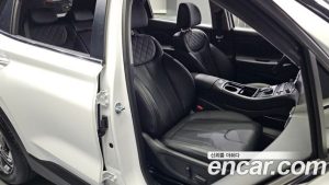 Hyundai Santafe Бензин 2.5T 2WD 2023 года из Южной Кореи