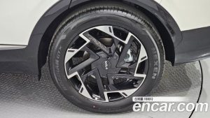 Kia Sportage Бензин 1.6 Turbo 2WD 2023 года из Южной Кореи