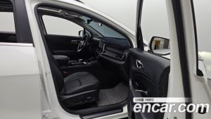 Kia Sportage Бензин 1.6 Turbo 2WD 2023 года из Южной Кореи