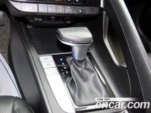 Hyundai AVANTE 1.6 2021 года из Южной Кореи