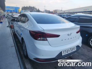 Hyundai AVANTE 1.6 2020 года из Южной Кореи