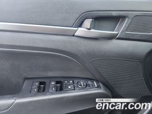 Hyundai AVANTE 1.6 2020 года из Южной Кореи